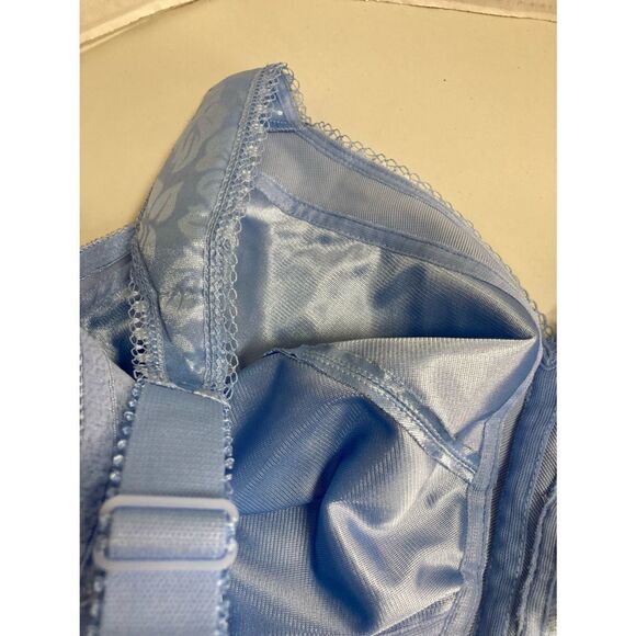 PLAYTEX, 18 Hour Bra, Blue, Size 40DD, adjustable wide straps - Picture 2 of 5